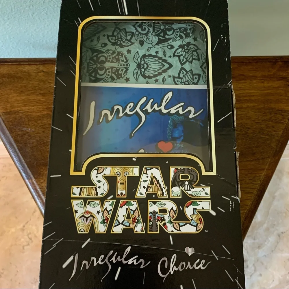 NWT ✨ Star Wars Darth Vader Women's Loafer SIZE 9 - Picture 2 of 14